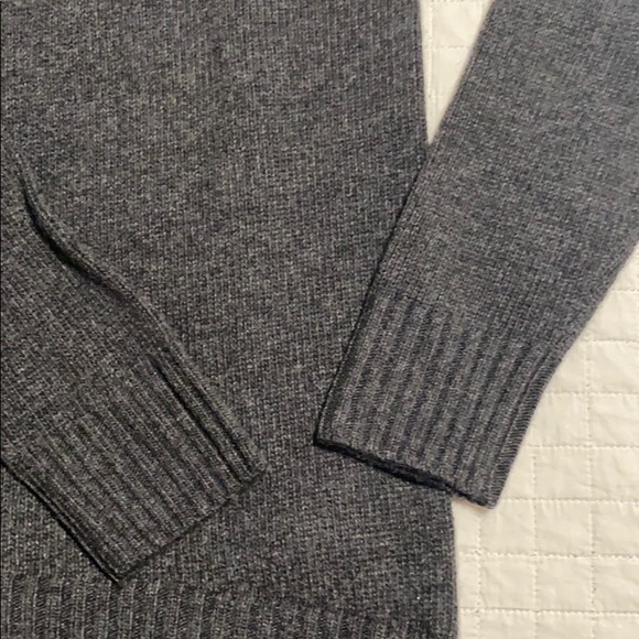 Cashmere sweater - Picture 3 of 9